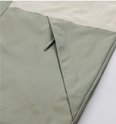 PEA GREEN WINDBREAKER JACKET POCKET